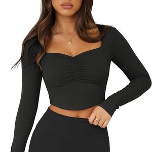 Ostaug Black Sweetheart Long Sleeved Crop Size Medium